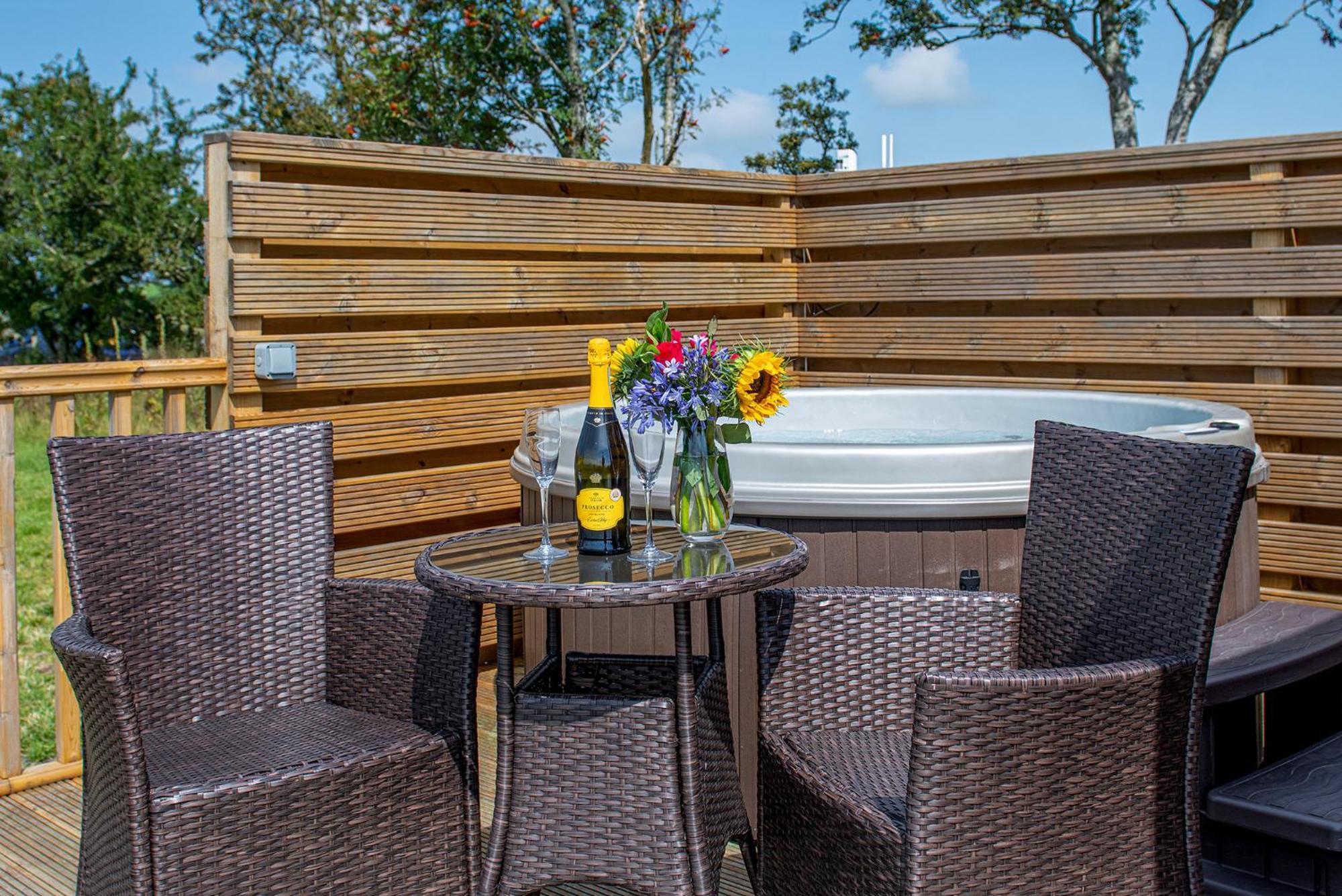 Waenfechan Glamping With Hot Tubs Colwyn Bay Exteriér fotografie